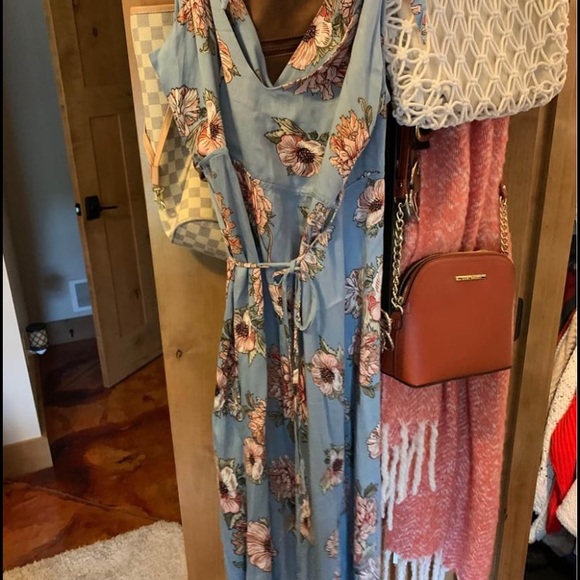 Revolve midi dress - Picture 4 of 4